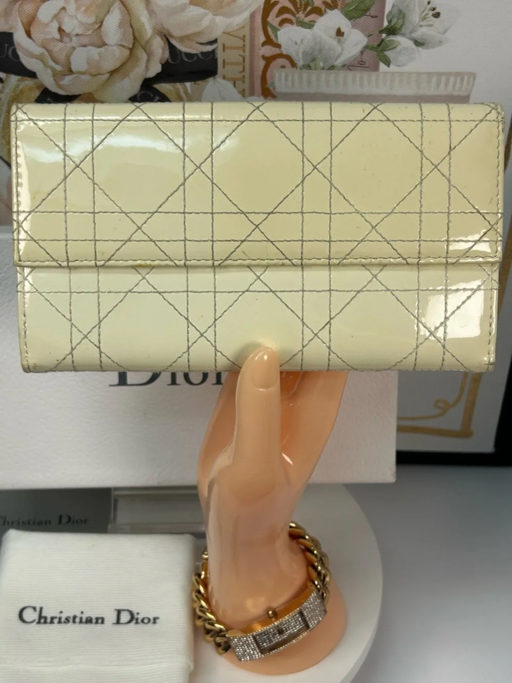 DIOR Cannage Quilted Patent Leather Continental Wallet 💖